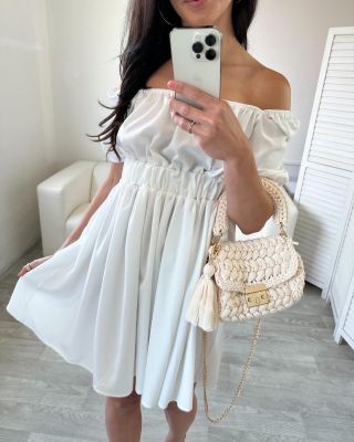 Na story jsme vám právě nahráli přehled šatů, které máme již v posledních kusech. Např. tyto obsoustranné Barbie White...